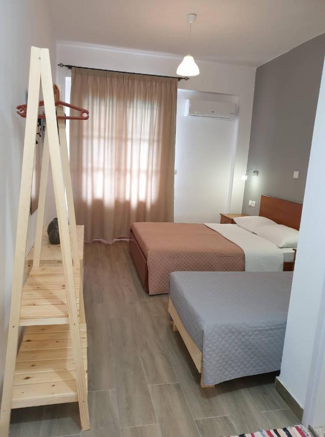 Apart-Hotel Llazari Himare Exteriör bild