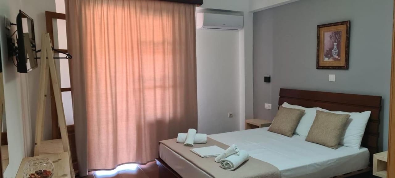 Apart-Hotel Llazari Himare Rum bild